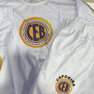 Uniforme de Capoeira – Tradição, Conforto e Liberdade nos Movimentos!